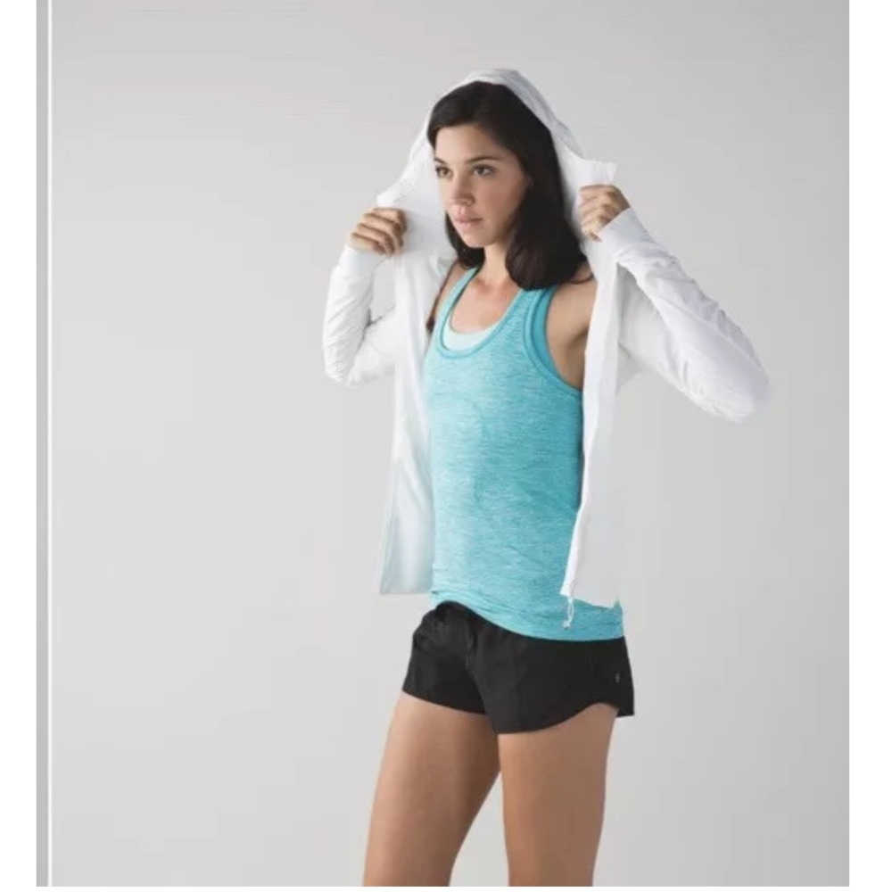 Lululemon Athletica Tank Top Women’s Size 8 Blue EUC